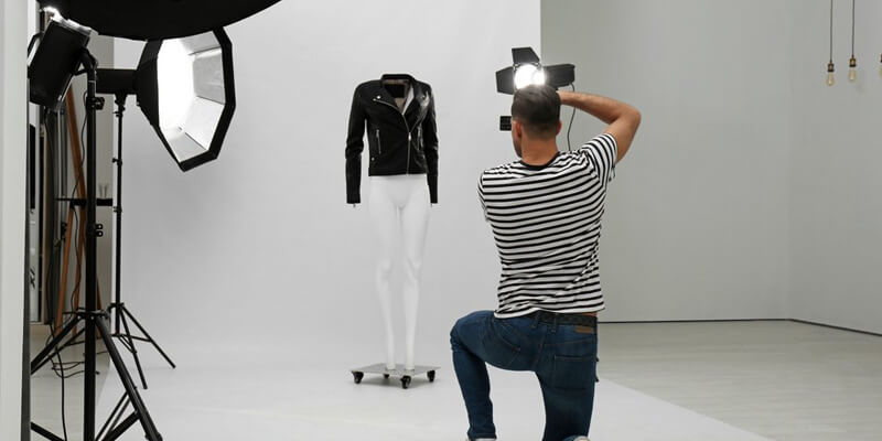 Use an Invisible Mannequin for better product photography